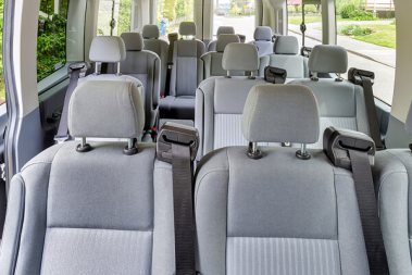 Minibus-rental
